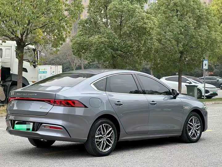 Фото 9 - BYD Qin Plus