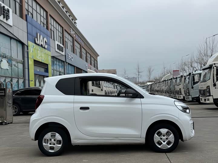 Фото 8 - Roewe Clever