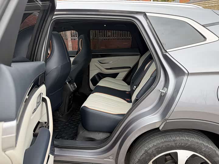 Фото 9 - BYD Song Plus Hybrid/EV