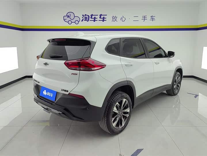 Фото 3 - Chevrolet Tracker