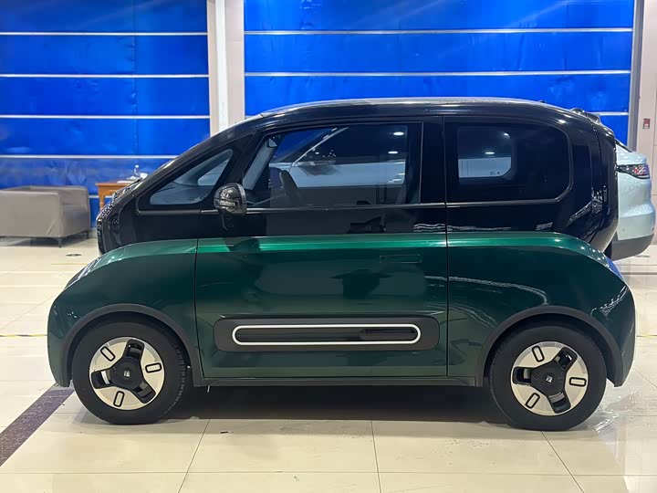 Photo 3 - Baojun KiWi EV