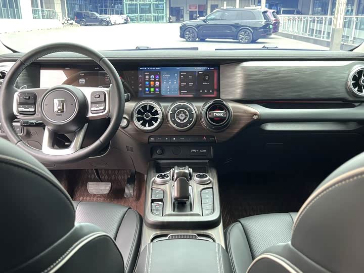 Фото 5 - Tank 300