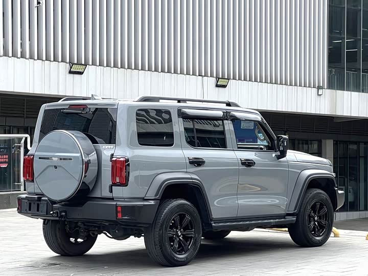 Фото 7 - Tank 300