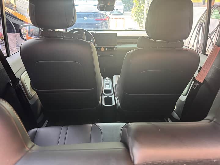 Photo 9 - Baojun Yep