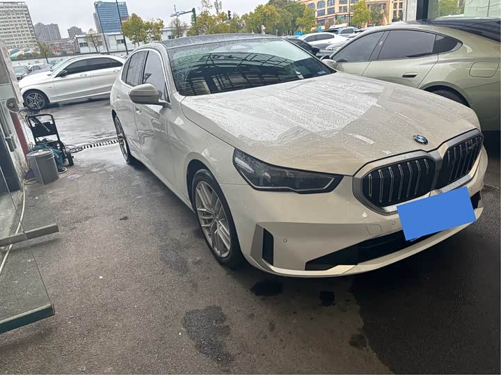 Фото 3 - BMW 5 Series