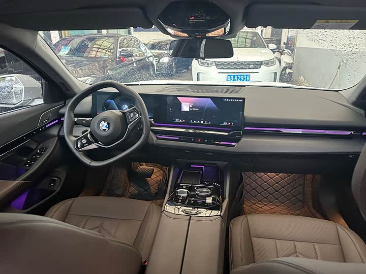 Фото 6 - BMW 5 Series