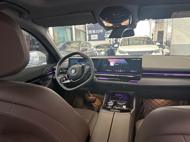 Фото 7 - BMW 5 Series