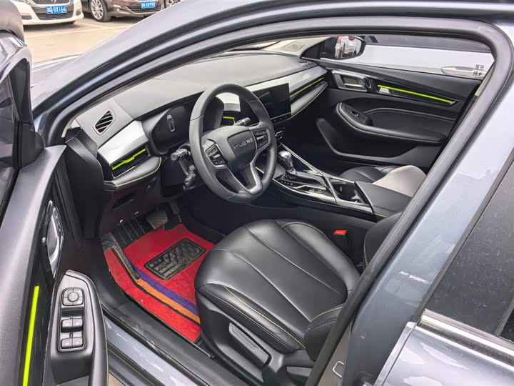 Фото 9 - Roewe i5