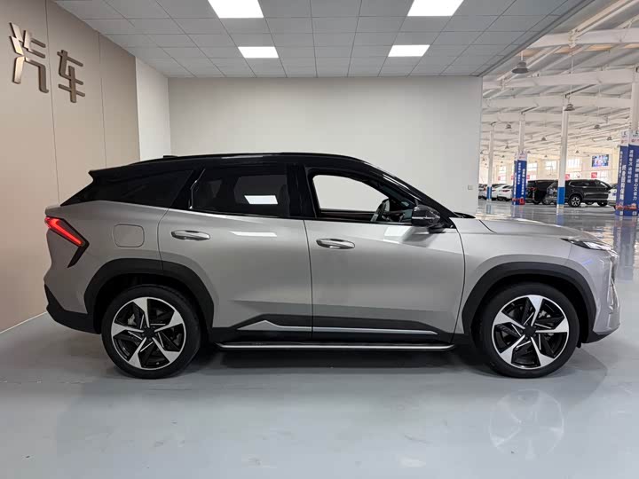 Фото 8 - Geely Galaxy L7