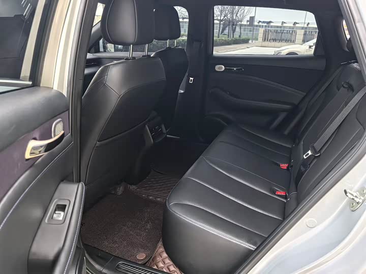 Фото 6 - Baojun Yunhai