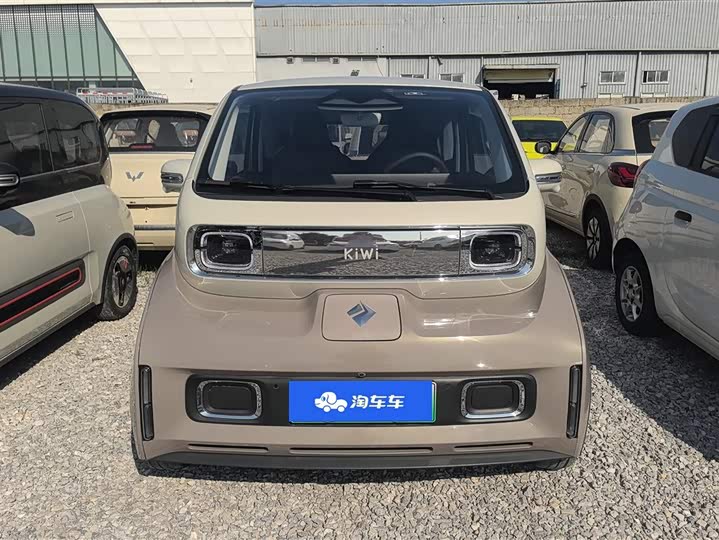 Photo 2 - Baojun KiWi EV