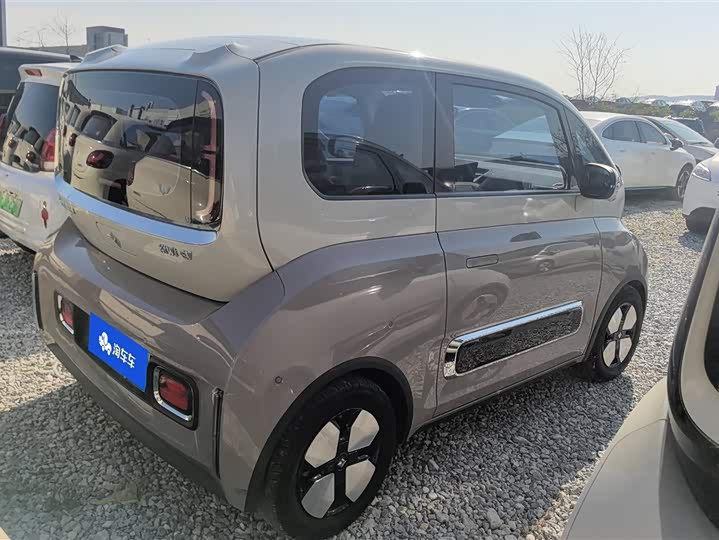 Photo 3 - Baojun KiWi EV