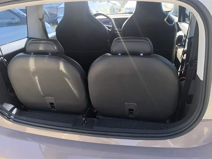 Photo 4 - Baojun KiWi EV