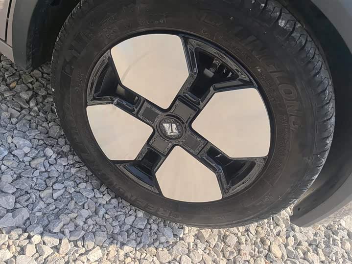 Photo 6 - Baojun KiWi EV