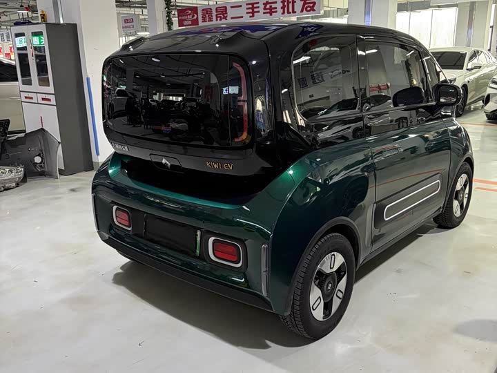 Photo 6 - Baojun KiWi EV