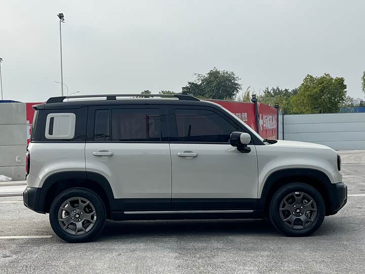 Фото 7 - Baojun Yep Plus