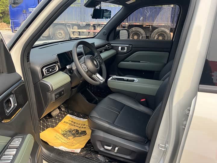 Фото 8 - Baojun Yep Plus