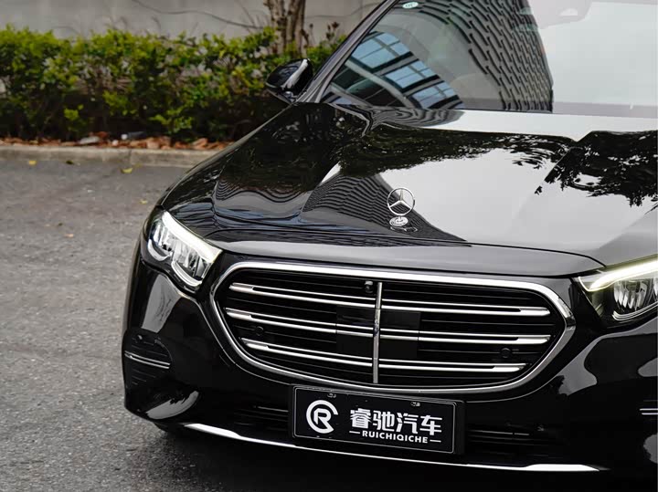 Photo 9 - Mercedes-Benz E-Class Hybrid