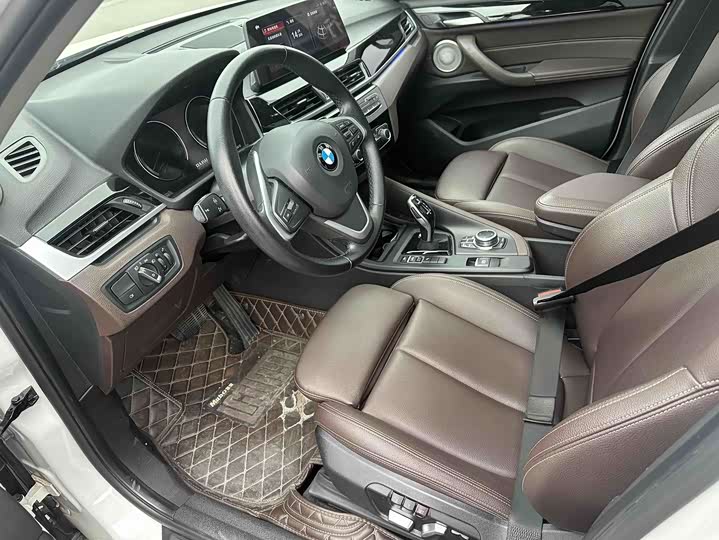 Фото 4 - BMW X1