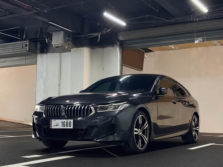 Photo 1 - BMW 6 Series GT