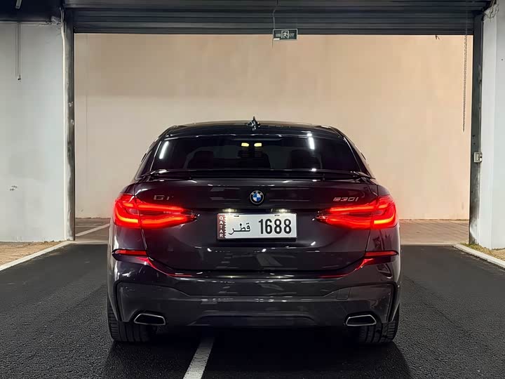 Photo 4 - BMW 6 Series GT