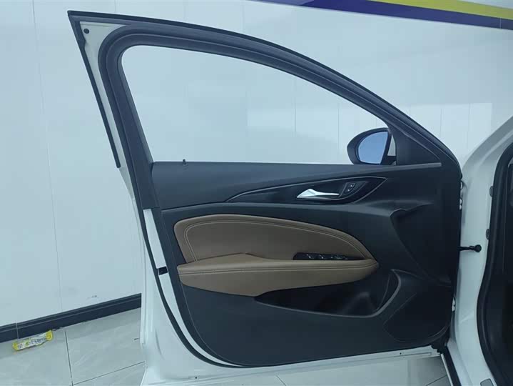 Фото 7 - Buick Regal