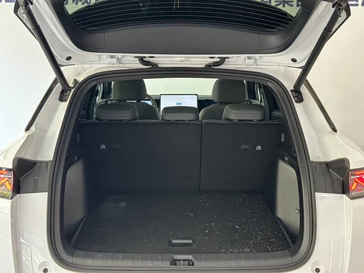 Фото 8 - BYD Song L DM-i Hybrid