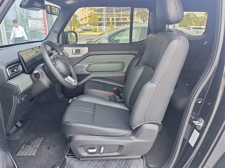 Photo 7 - Baojun Yep