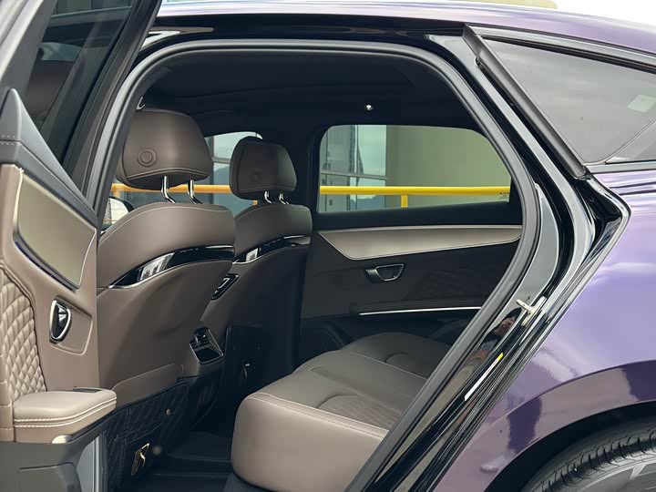 Фото 4 - BYD Han