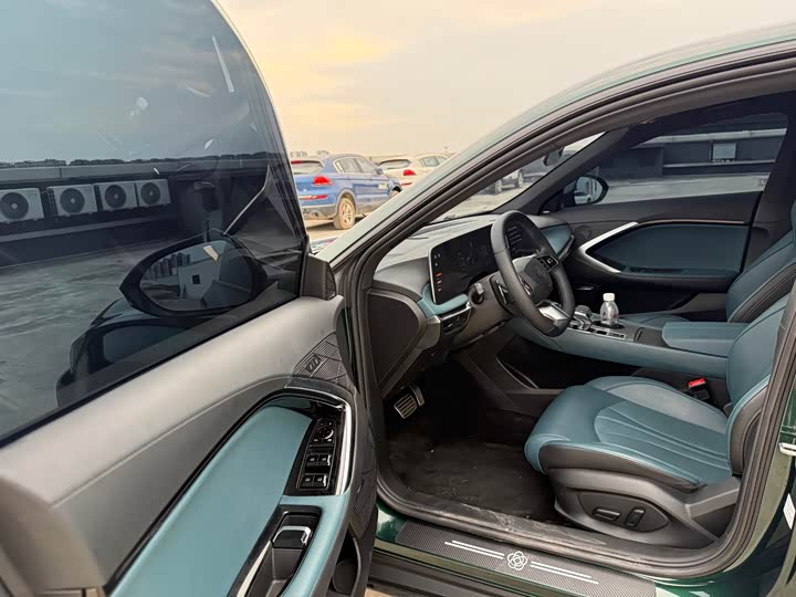 Фото 3 - MG Motor 7