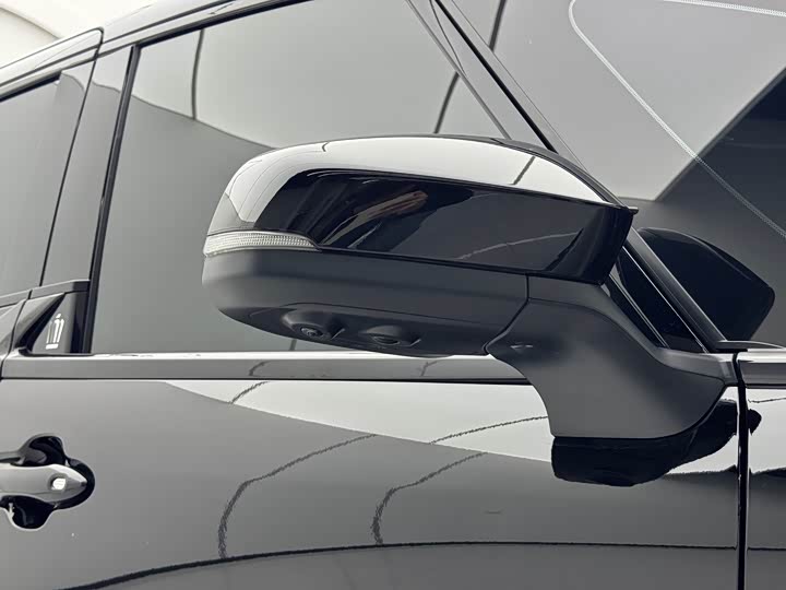 Toyota Vellfire 2024 2024款 皇冠 双擎 2.5L 至尊行政版