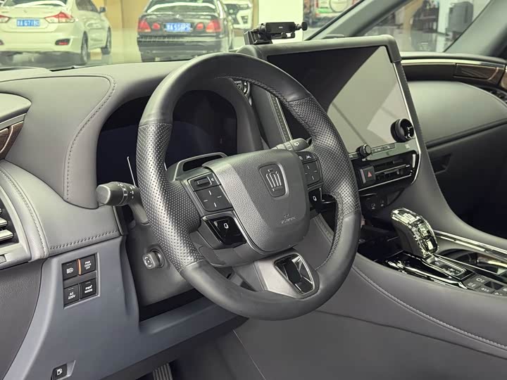 Toyota Vellfire 2024 2024款 皇冠 双擎 2.5L 至尊行政版