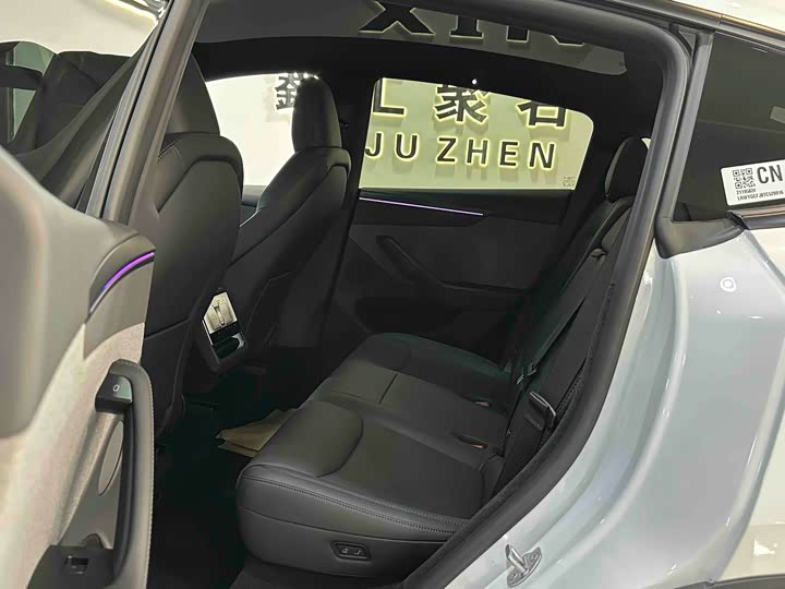 Фото 9 - Tesla Model Y