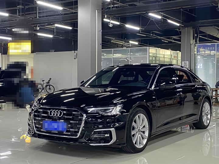 Фото 1 - Audi A6L