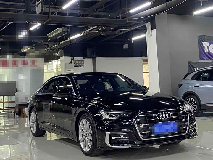 Фото 3 - Audi A6L