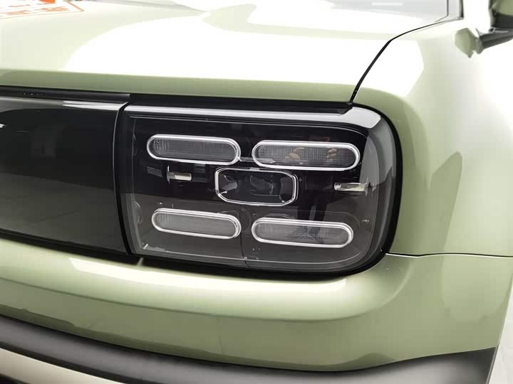 Фото 7 - Baojun Yep Plus