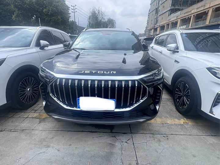 Photo 2 - Jetour X70 Plus