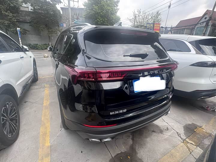 Photo 8 - Jetour X70 Plus