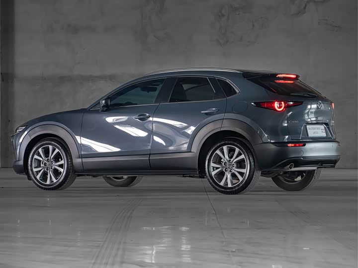 Photo 7 - Mazda CX-30