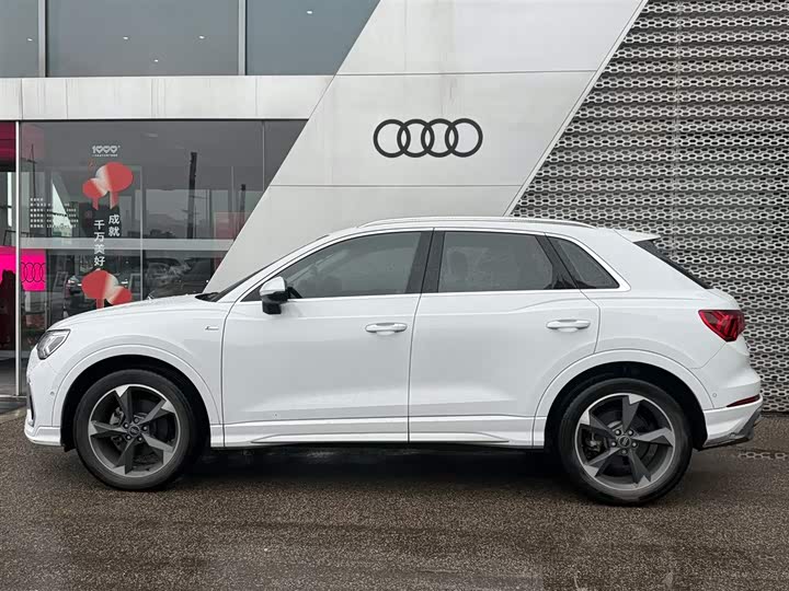 Фото 3 - Audi Q3
