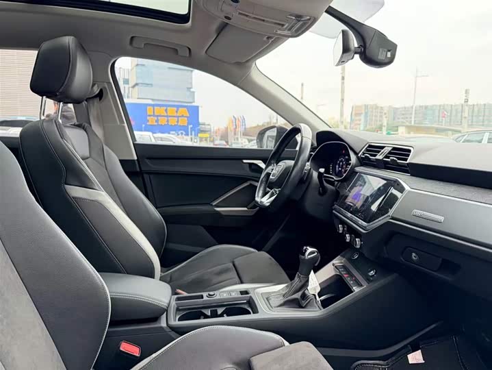 Фото 7 - Audi Q3