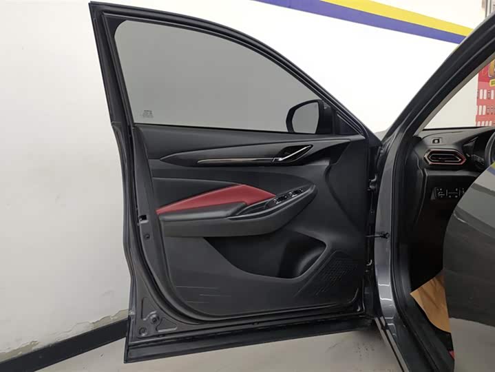 Фото 7 - Changan Oshan X5