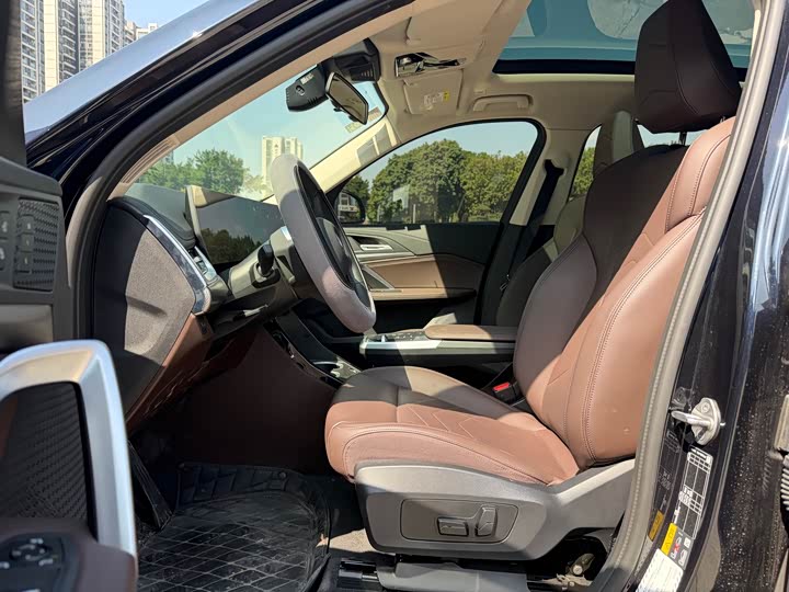 Фото 5 - BMW iX1