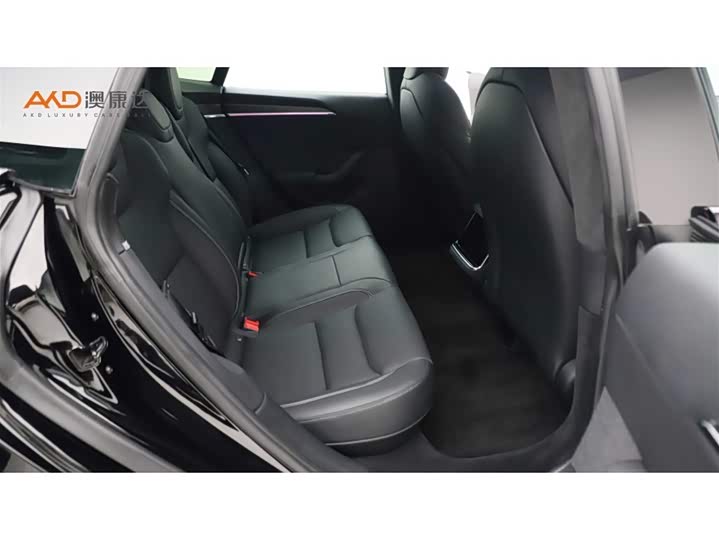 Фото 8 - Tesla Model S