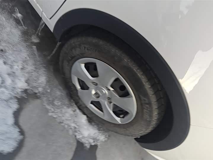 Фото 6 - Baojun 310