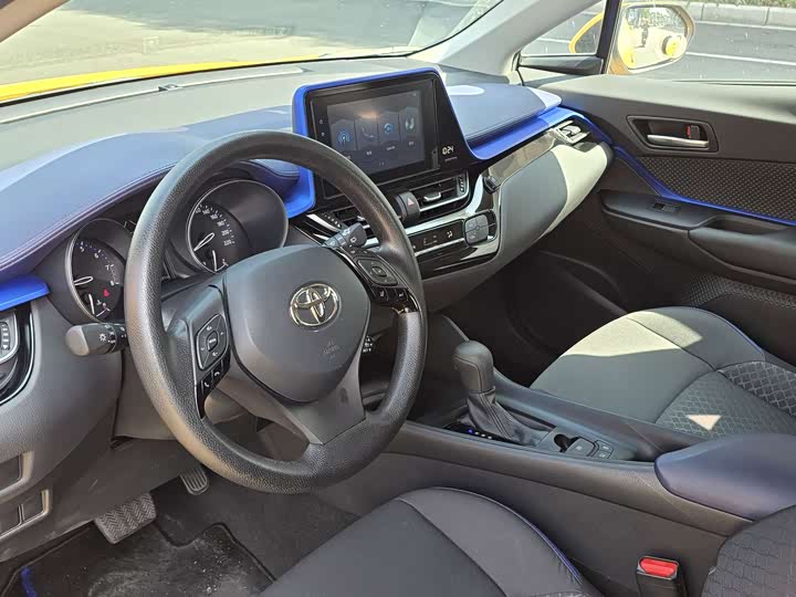Photo 5 - Toyota C-HR