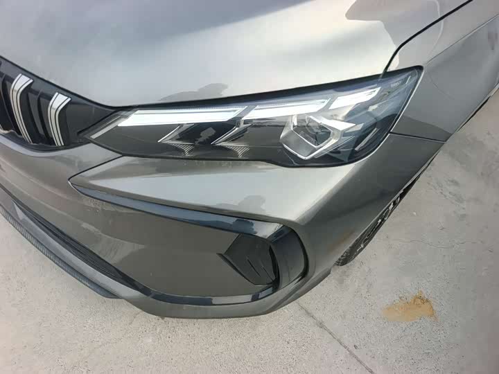 Фото 5 - Geely Binrui