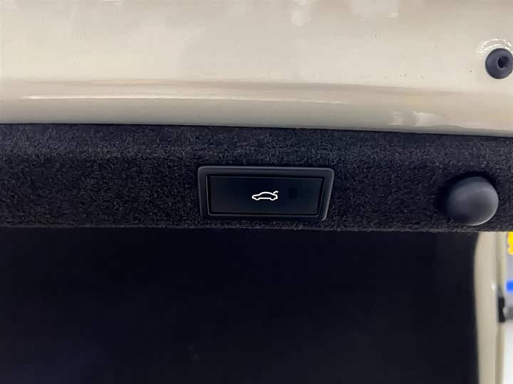 Фото 8 - Skoda Superb