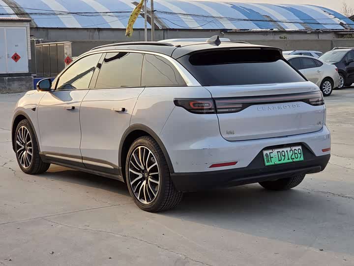 Фото 9 - Leapmotor C11