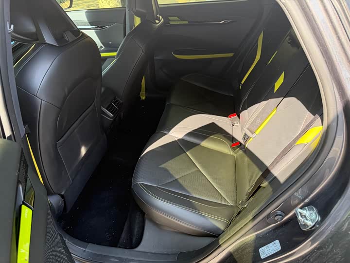 Фото 8 - Changan UNI-V